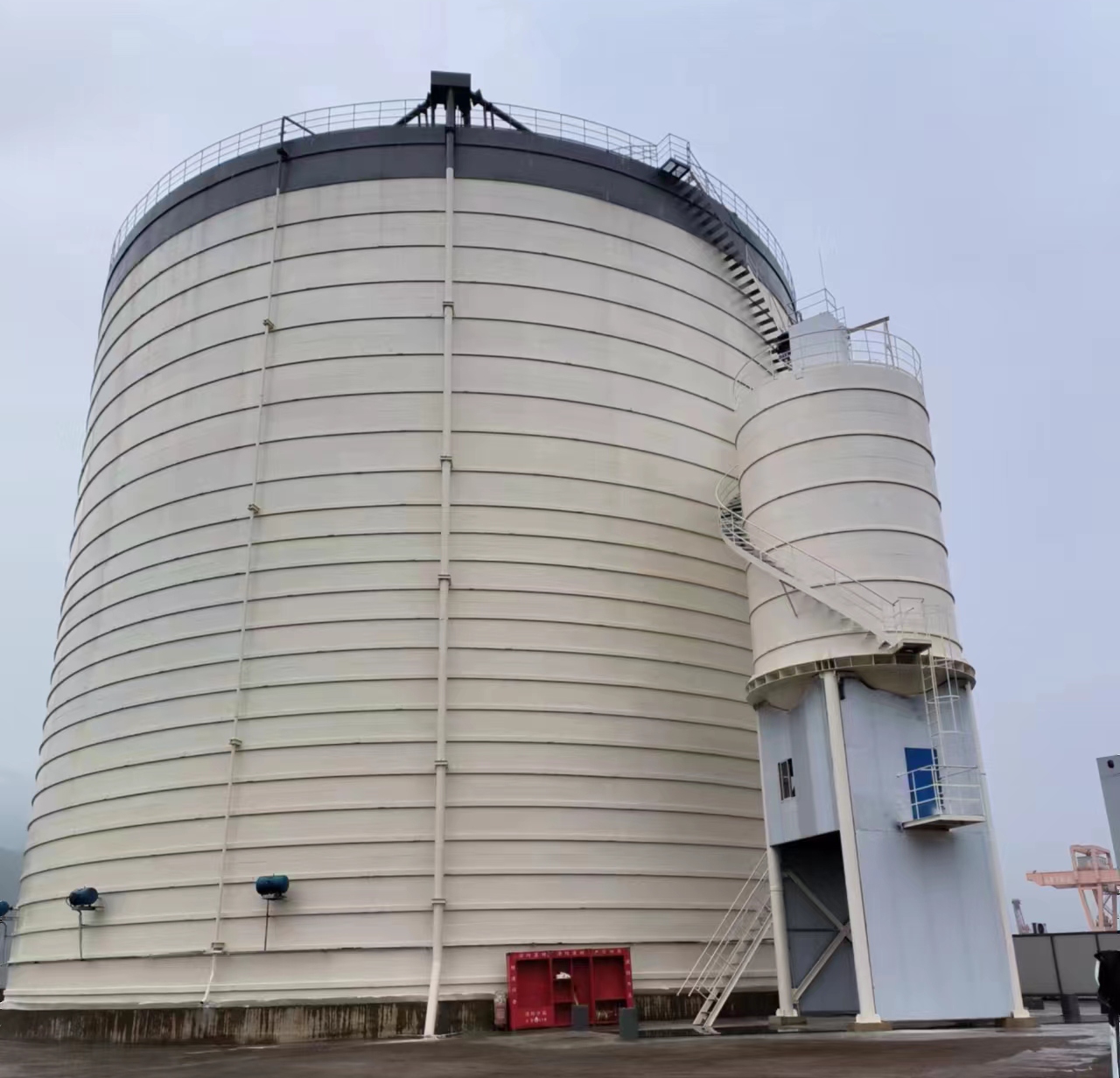 印台10万吨水泥钢板库